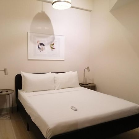 Uptown Parksuites Apartments Tower 2 Bgc By Ph Staycation Манила Экстерьер фото
