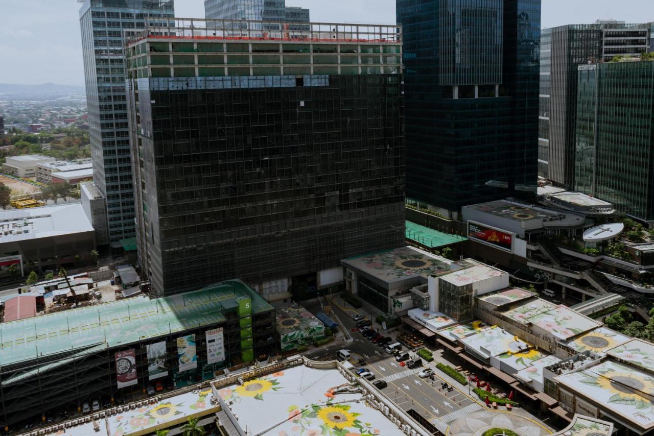 Uptown Parksuites Apartments Tower 2 Bgc By Ph Staycation Манила Экстерьер фото