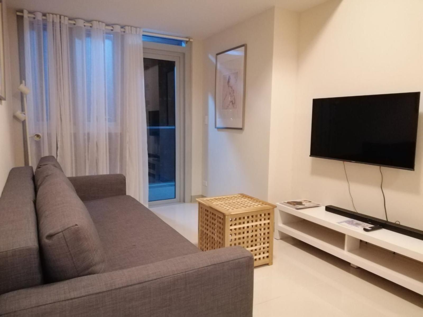 Uptown Parksuites Apartments Tower 2 Bgc By Ph Staycation Манила Экстерьер фото