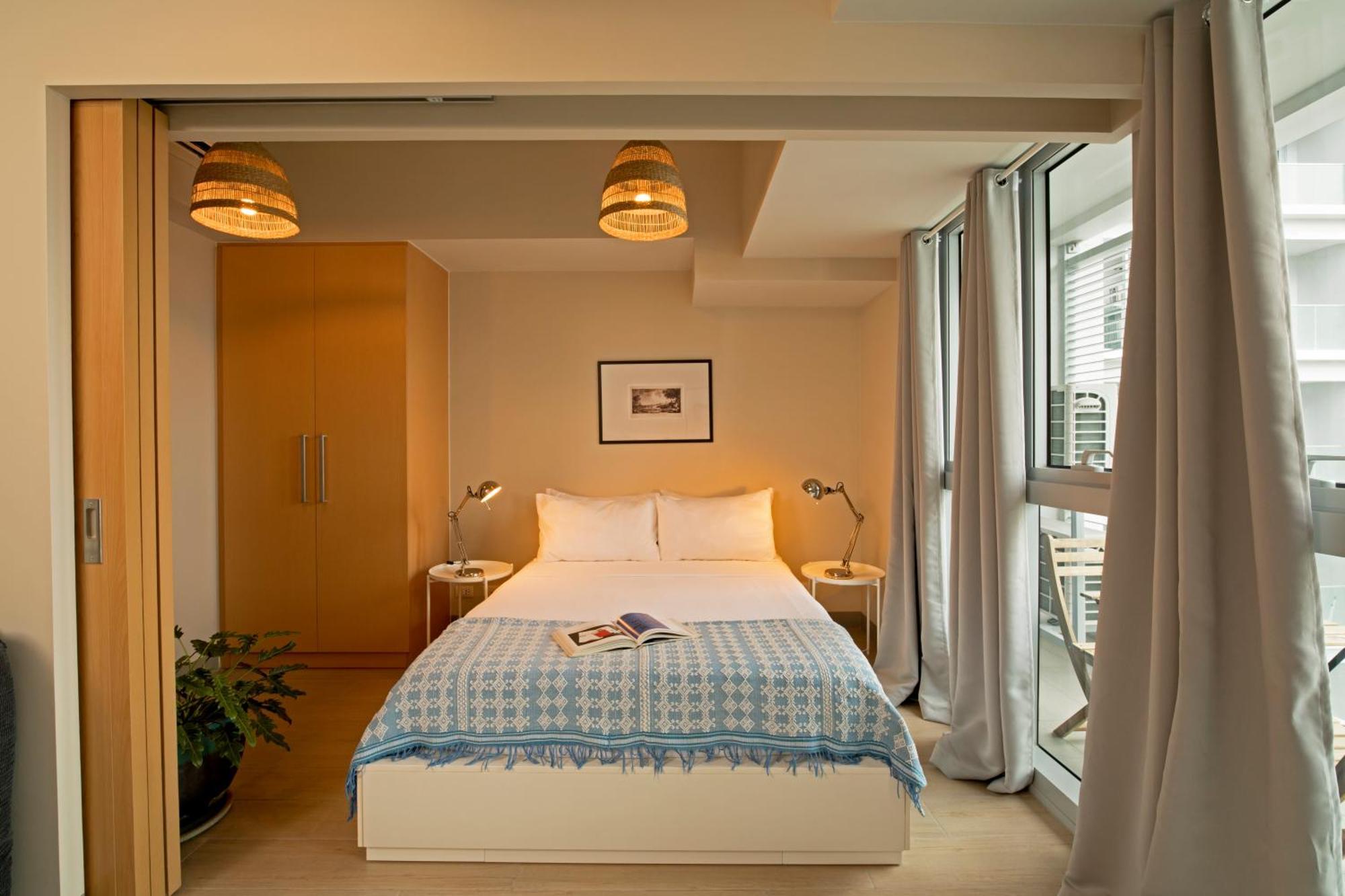Uptown Parksuites Apartments Tower 2 Bgc By Ph Staycation Манила Экстерьер фото