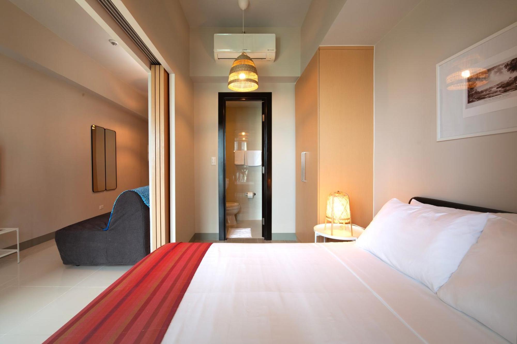 Uptown Parksuites Apartments Tower 2 Bgc By Ph Staycation Манила Экстерьер фото