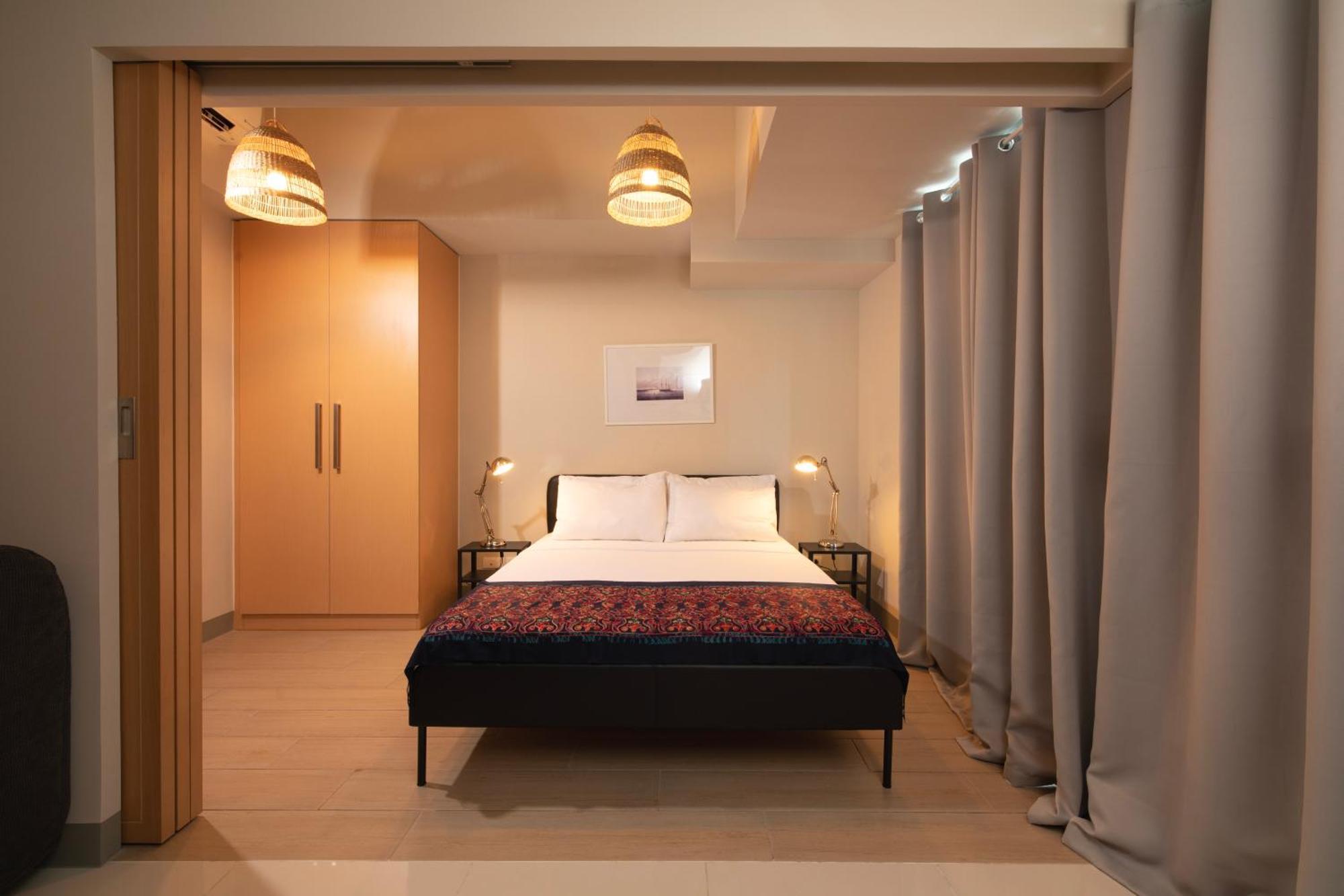 Uptown Parksuites Apartments Tower 2 Bgc By Ph Staycation Манила Экстерьер фото