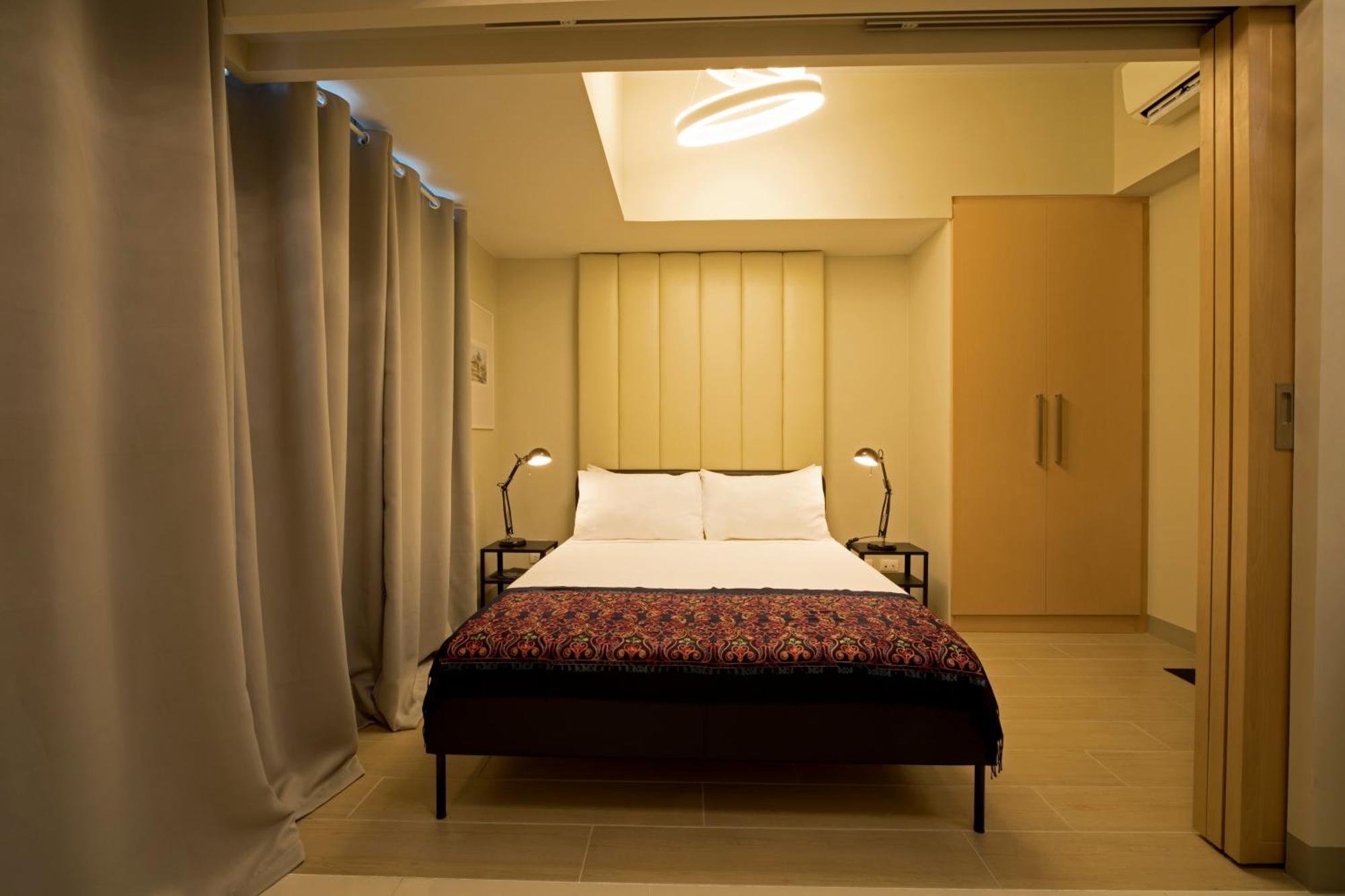 Uptown Parksuites Apartments Tower 2 Bgc By Ph Staycation Манила Экстерьер фото